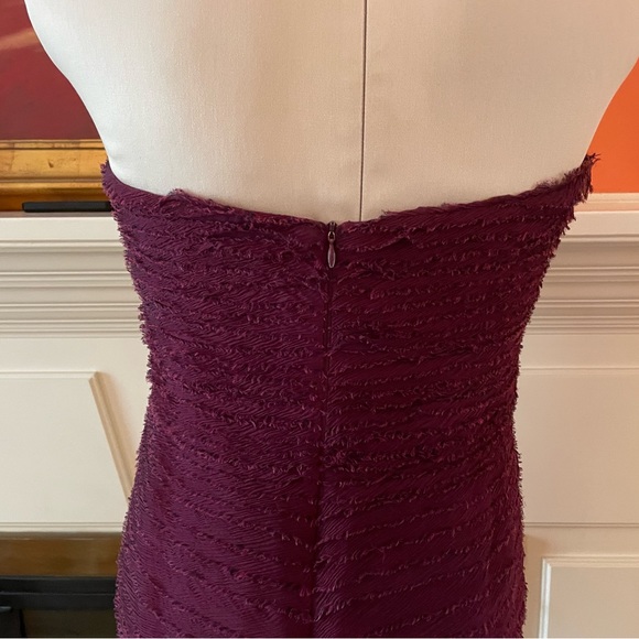 Alice + Olivia size medium strapless feather mini dress in magenta - Picture 9 of 11